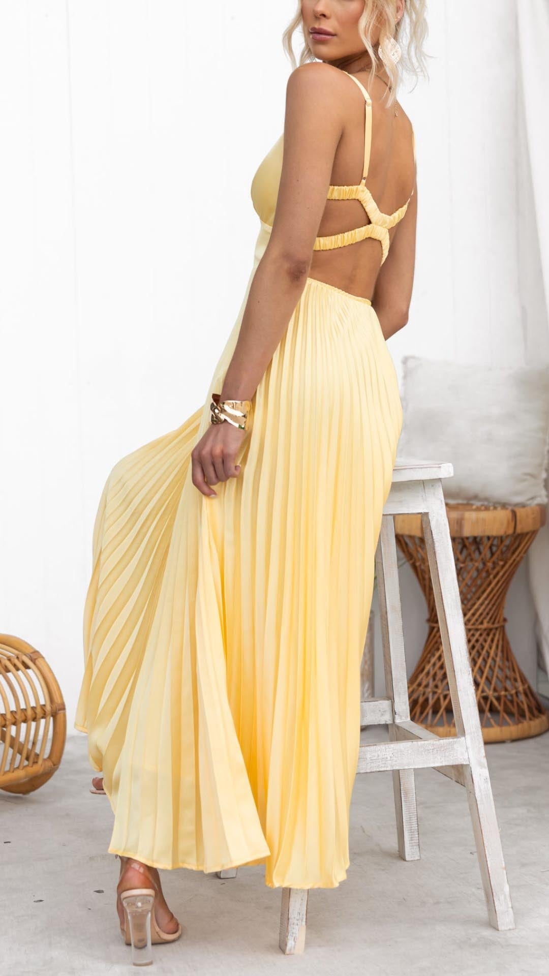 Aby - Yellow V-Neck Maxi Dress